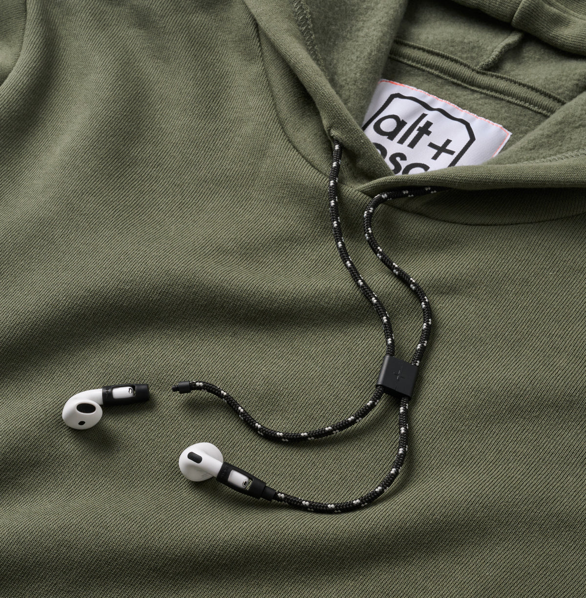 [wear] AirPods® hoodie - olive
